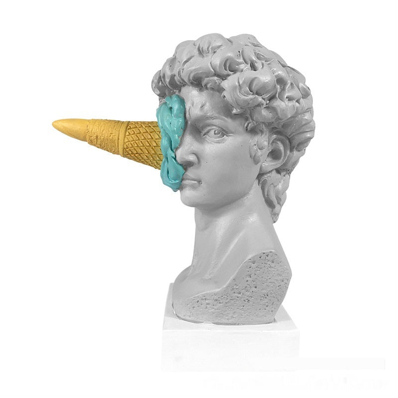 Ice Cream Hit Sculpture Decoration