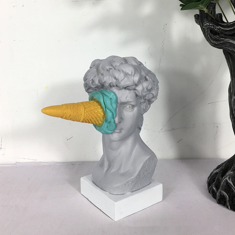 Ice Cream Hit Sculpture Decoration