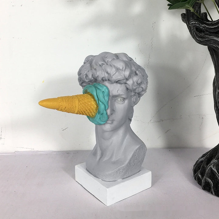 Ice Cream Hit Sculpture Decoration