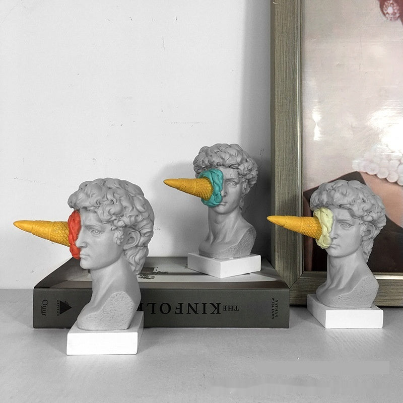 Ice Cream Hit Sculpture Decoration
